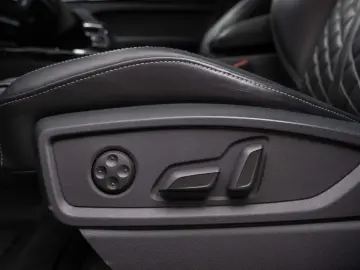 Audi Q5  - Coupe - S line - suspensie perne - competition