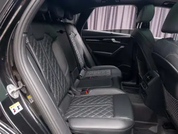 Audi Q5  - Coupe - S line - suspensie perne - competition