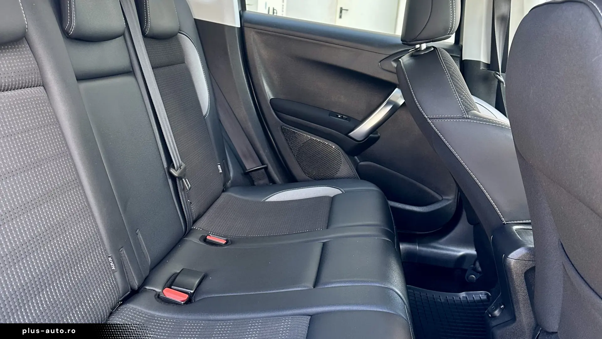 Peugeot 2008 2019 122.000km Carplay Rate Garantie