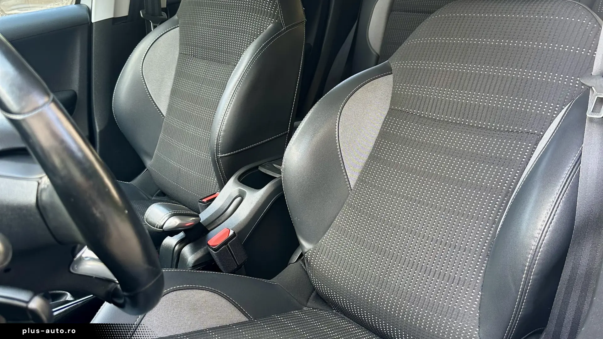 Peugeot 2008 2019 122.000km Carplay Rate Garantie
