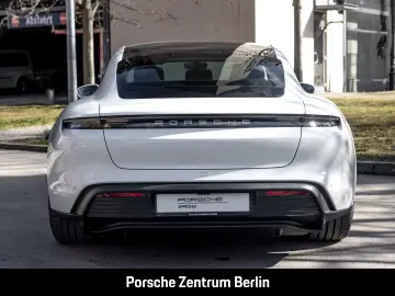 Porsche Taycan Surround View BOSE air suspension 20 inch