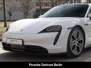Porsche Taycan Surround View BOSE air suspension 20 inch
