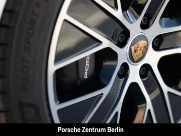 Porsche Taycan Surround View BOSE air suspension 20 inch