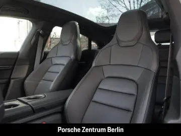 Porsche Taycan Surround View BOSE air suspension 20 inch
