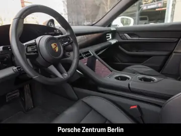 Porsche Taycan Surround View BOSE air suspension 20 inch
