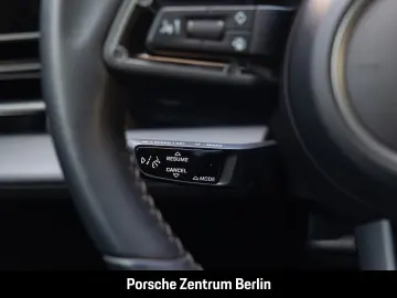 Porsche Taycan Surround View BOSE air suspension 20 inch