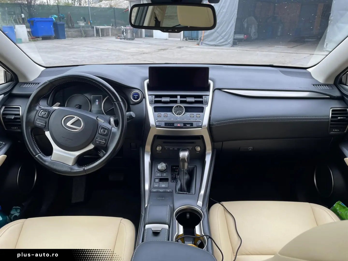 Lexus NX 300h e-Four 2019