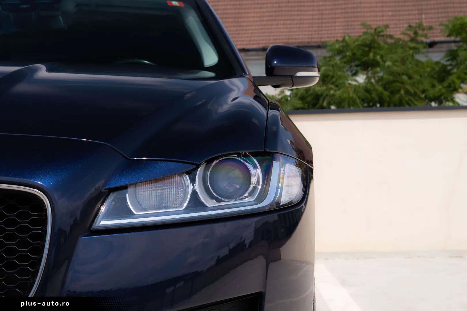 Jaguar XF E 2.0 Diesel Manual   Fara Daune