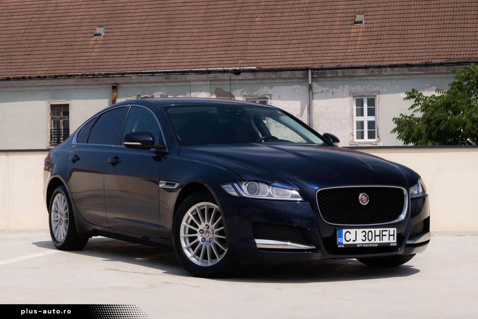 Jaguar XF E 2.0 Diesel Manual   Fara Daune
