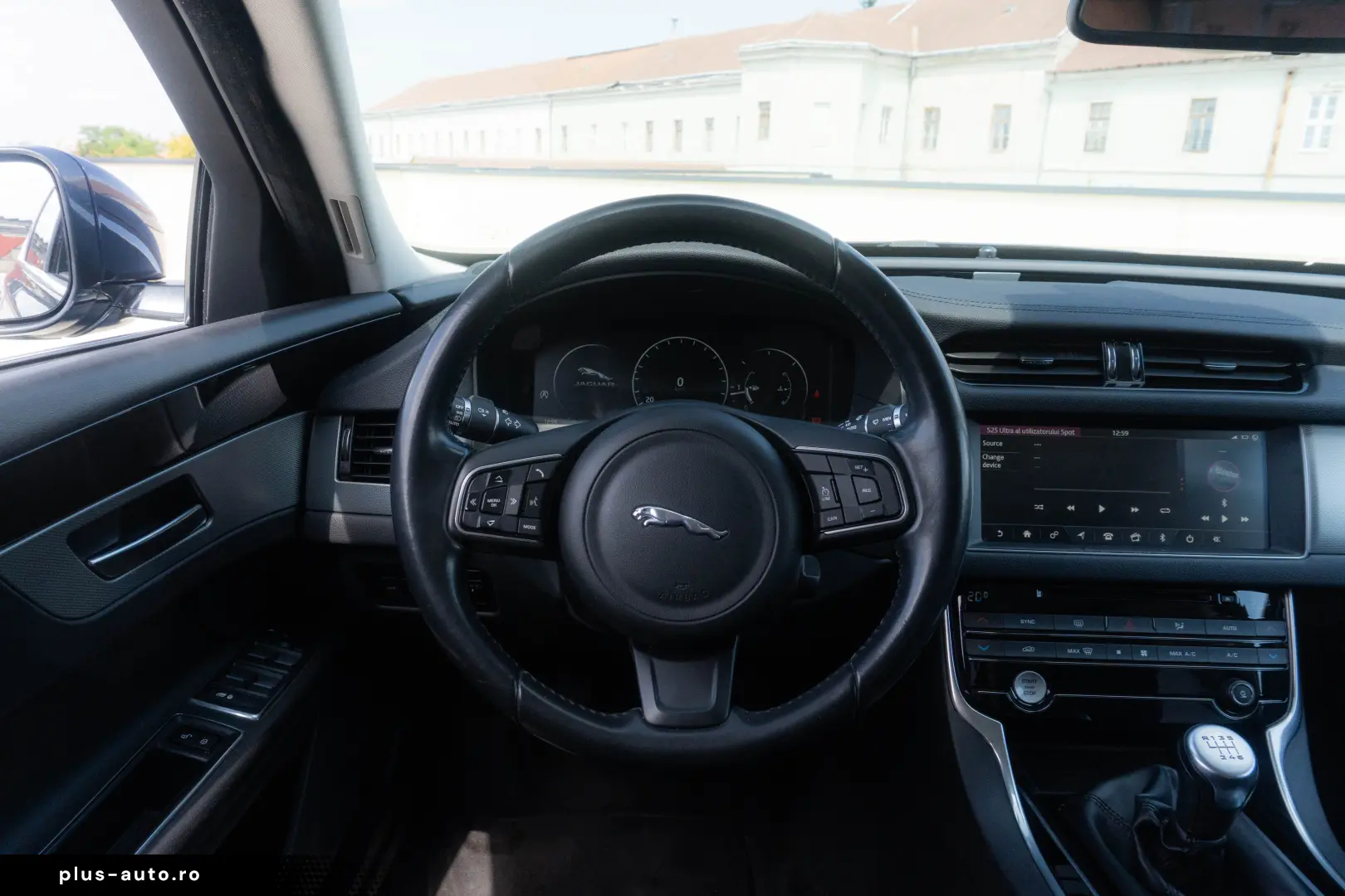 Jaguar XF E 2.0 Diesel Manual   Fara Daune