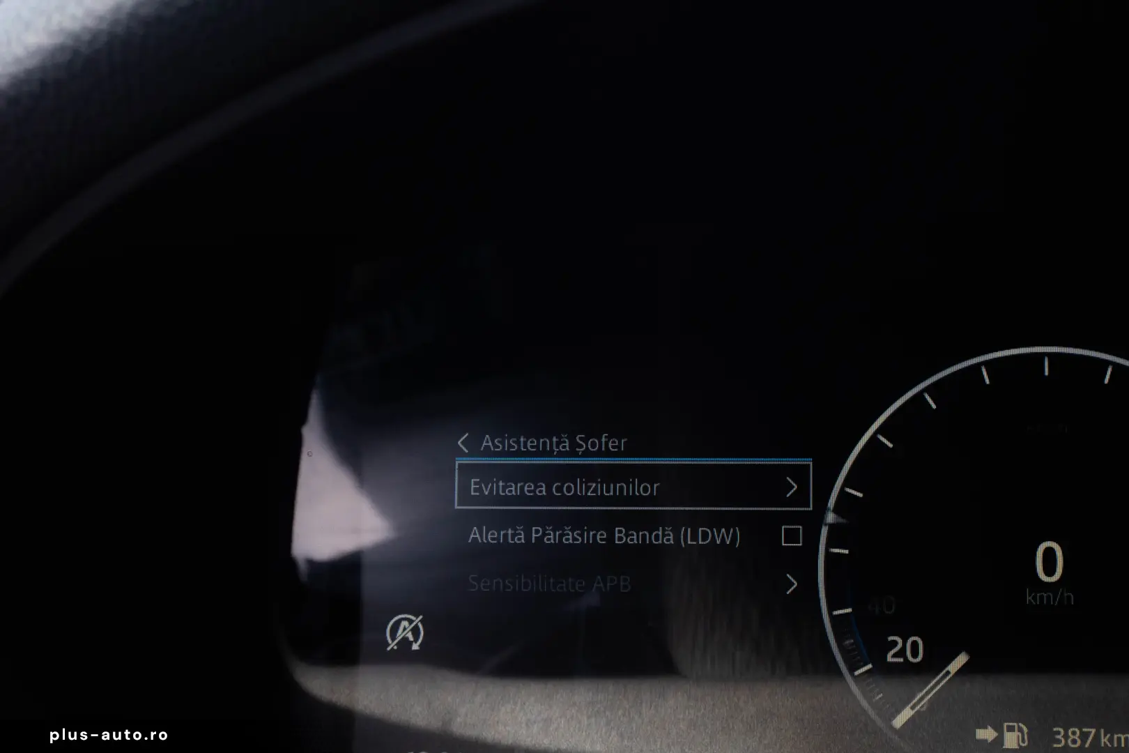 Jaguar XF E 2.0 Diesel Manual   Fara Daune
