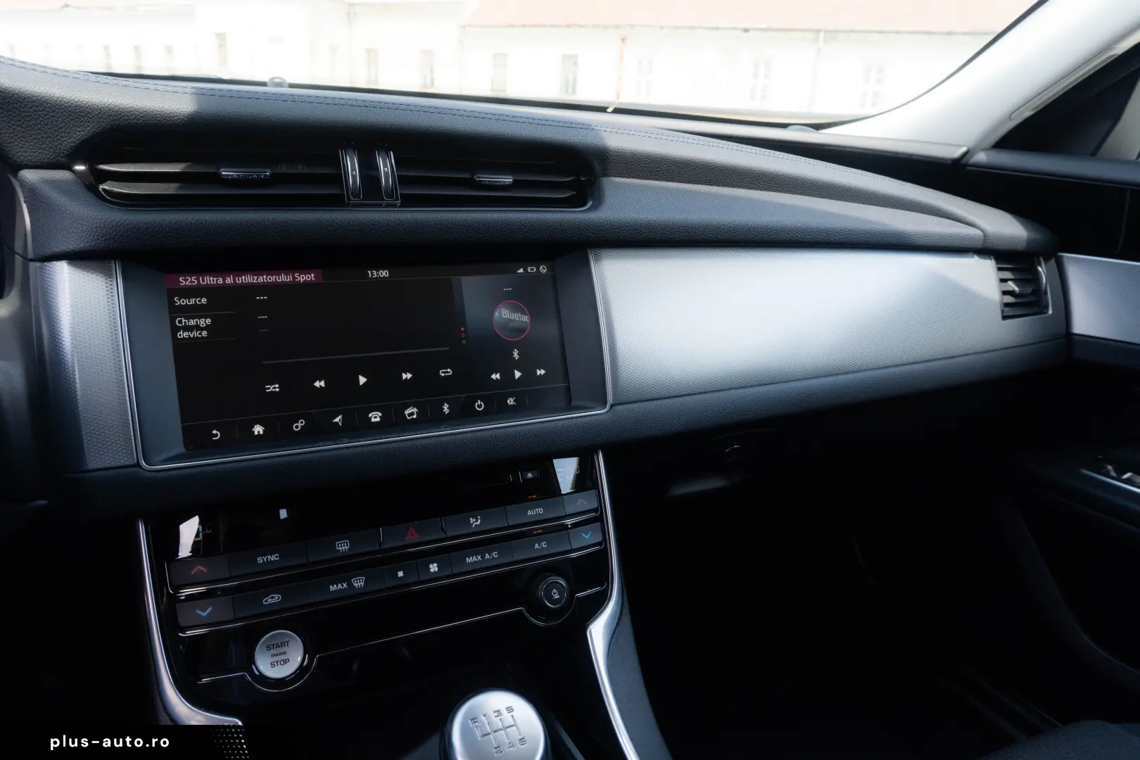 Jaguar XF E 2.0 Diesel Manual   Fara Daune