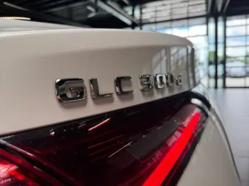 MERCEDES-BENZ GLC 300 d 4MATIC Coupé AMG