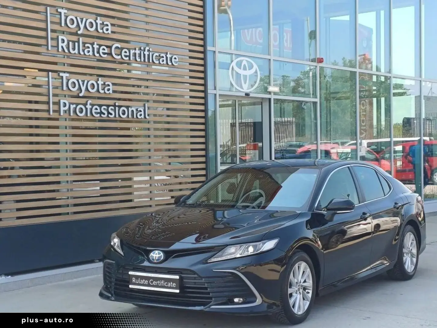 Toyota Camry 2.5 Hybrid Business E-CVT