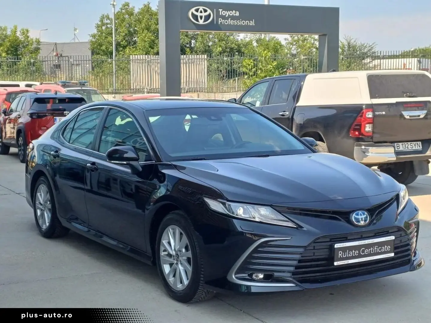 Toyota Camry 2.5 Hybrid Business E-CVT