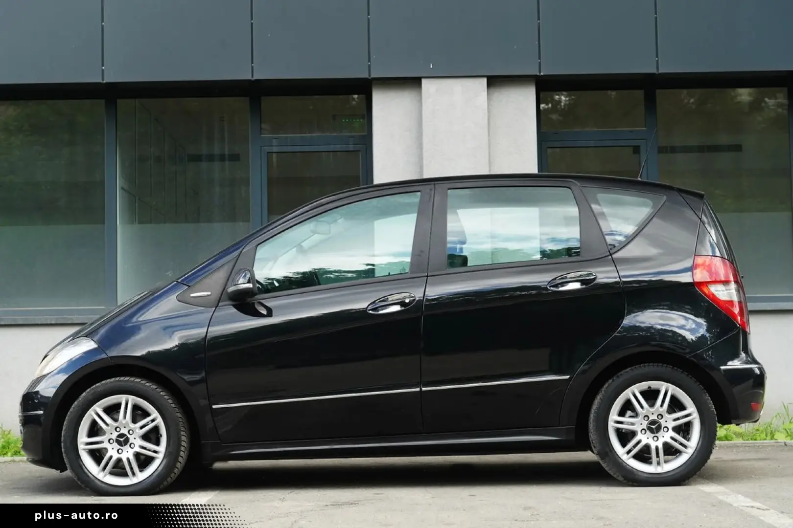 Mercedes-Benz A-180