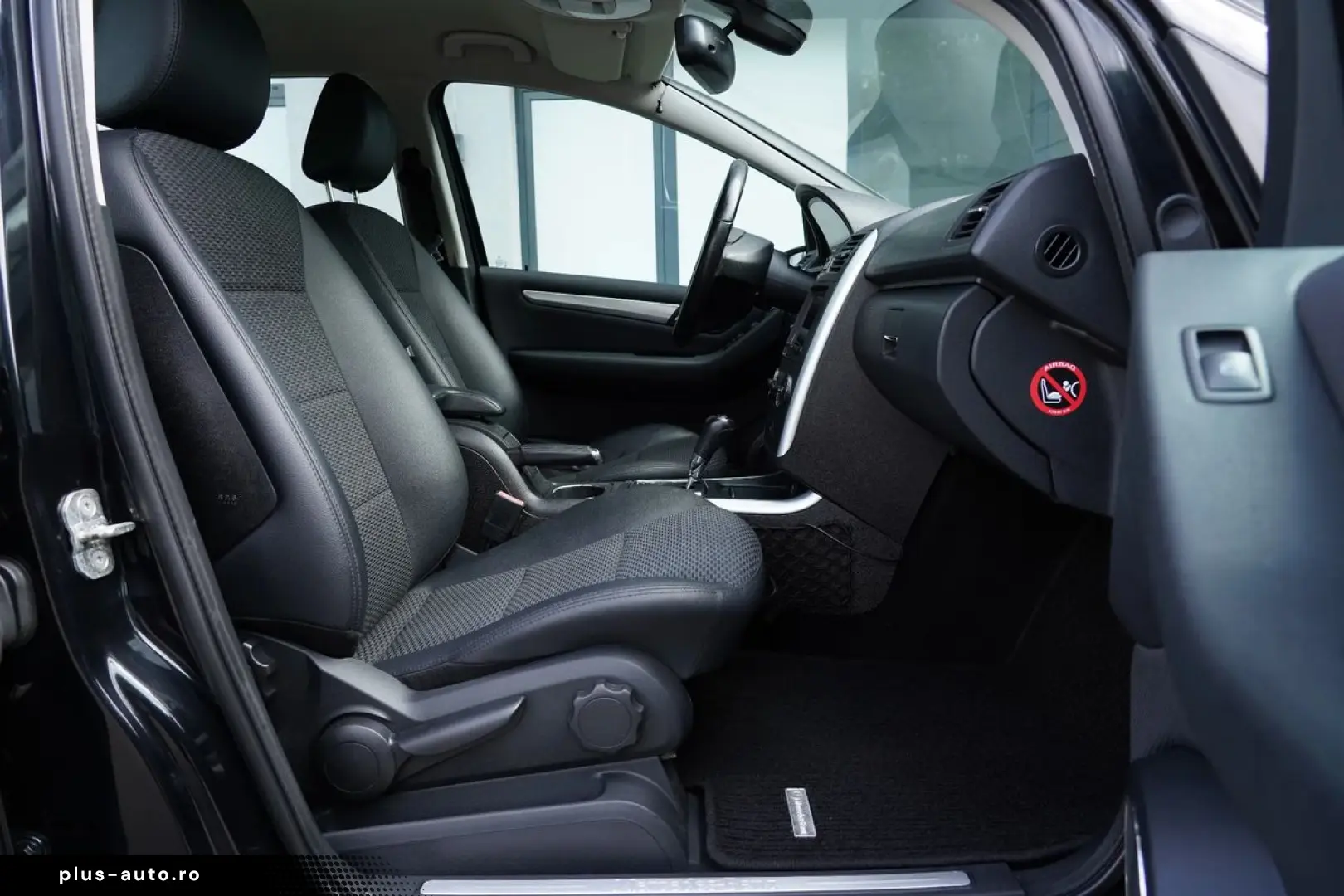 Mercedes-Benz A-180