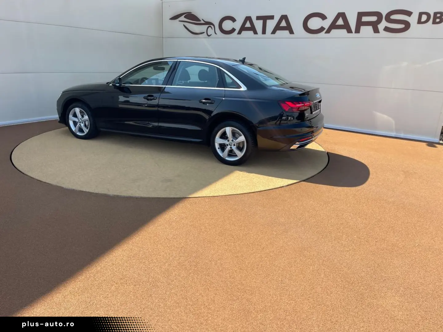 Audi A4 40TDI  190CP  FULL LED  Distronic  Navi  Cockpit
