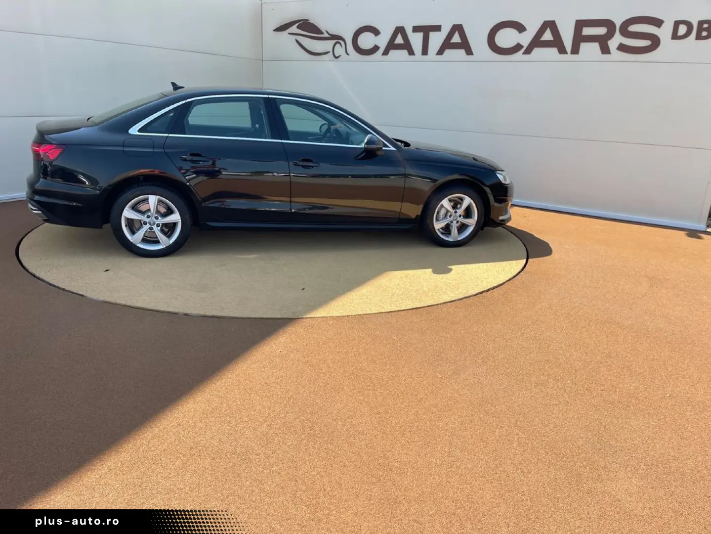 Audi A4 40TDI  190CP  FULL LED  Distronic  Navi  Cockpit