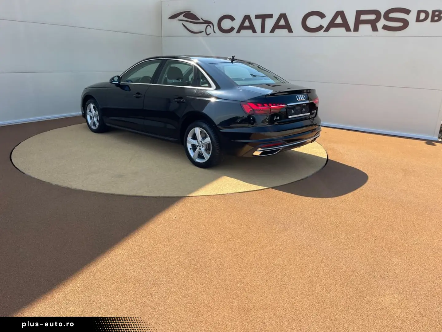 Audi A4 40TDI  190CP  FULL LED  Distronic  Navi  Cockpit