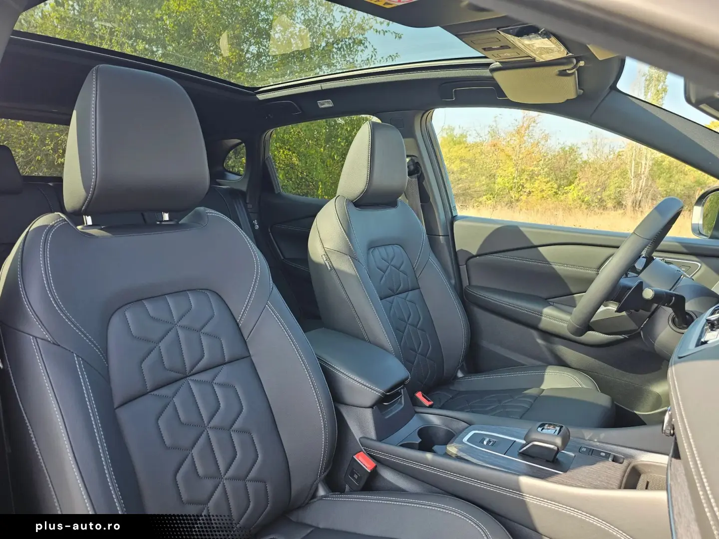 Nissan Qashqai Tekna MHEV 156 CP