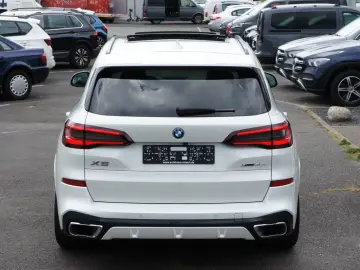 BMW X5 xDrive 45e M Sport ACC LUFT PANO H K LEDER 20