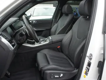 BMW X5 xDrive 45e M Sport ACC LUFT PANO H K LEDER 20
