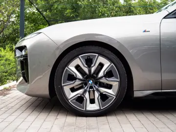 BMW 740d  M SPORT