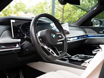 BMW 740d  M SPORT
