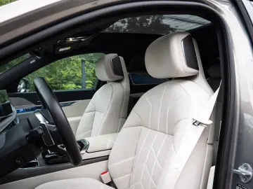 BMW 740d  M SPORT