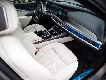 BMW 740d  M SPORT