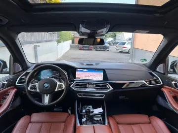 BMW X5 xDr45e M Sport PANO-SKY B&W AHK Massag Sitzkl