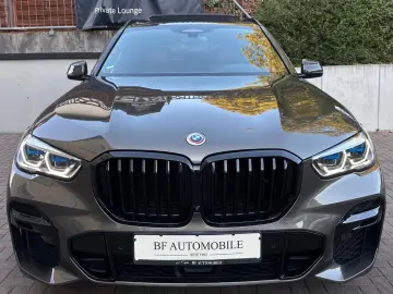 BMW X5 xDr45e M Sport PANO-SKY B&W AHK Massag Sitzkl