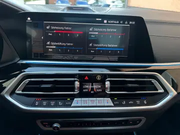 BMW X5 xDr45e M Sport PANO-SKY B&W AHK Massag Sitzkl