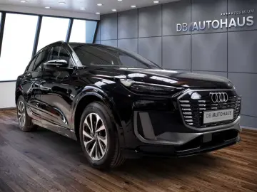 AUDI Q6 e-tron Tech