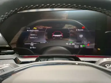 AUDI Q6 e-tron Tech