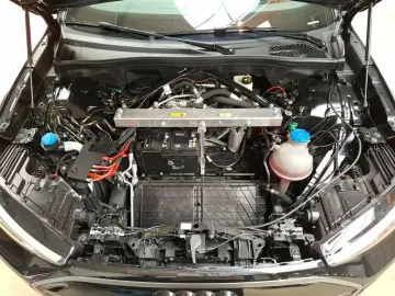 AUDI Q6 e-tron Tech