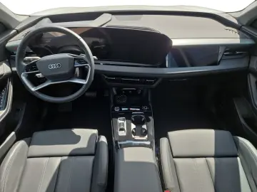 AUDI Q6 e-tron quattro
