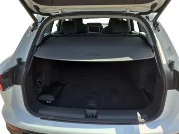 AUDI Q6 e-tron quattro