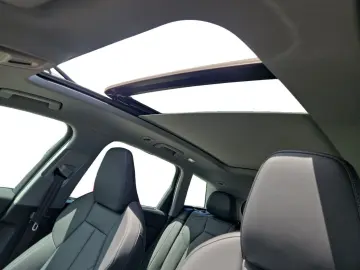 AUDI Q6 e-tron quattro