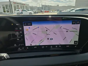 AUDI Q6 e-tron quattro