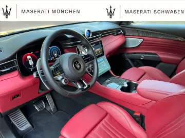 MASERATI Grecale GT  Schwarz-Rot Garantie SKYHOOK