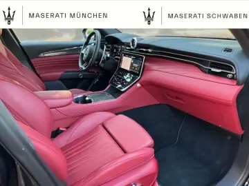 MASERATI Grecale GT  Schwarz-Rot Garantie SKYHOOK