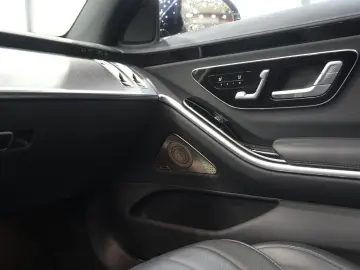 MERCEDES-BENZ S 580e
