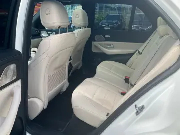 MERCEDES-BENZ GLE 350 de 4MATIC AMG Line Navi Pano.-…
