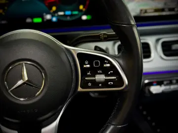 MERCEDES-BENZ GLE 300 d 4Matic