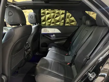 MERCEDES-BENZ GLE 300 d 4Matic
