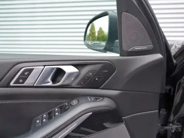 BMW X5 50e xDrive M Sport SKYLOUNGE LUFT MERINO