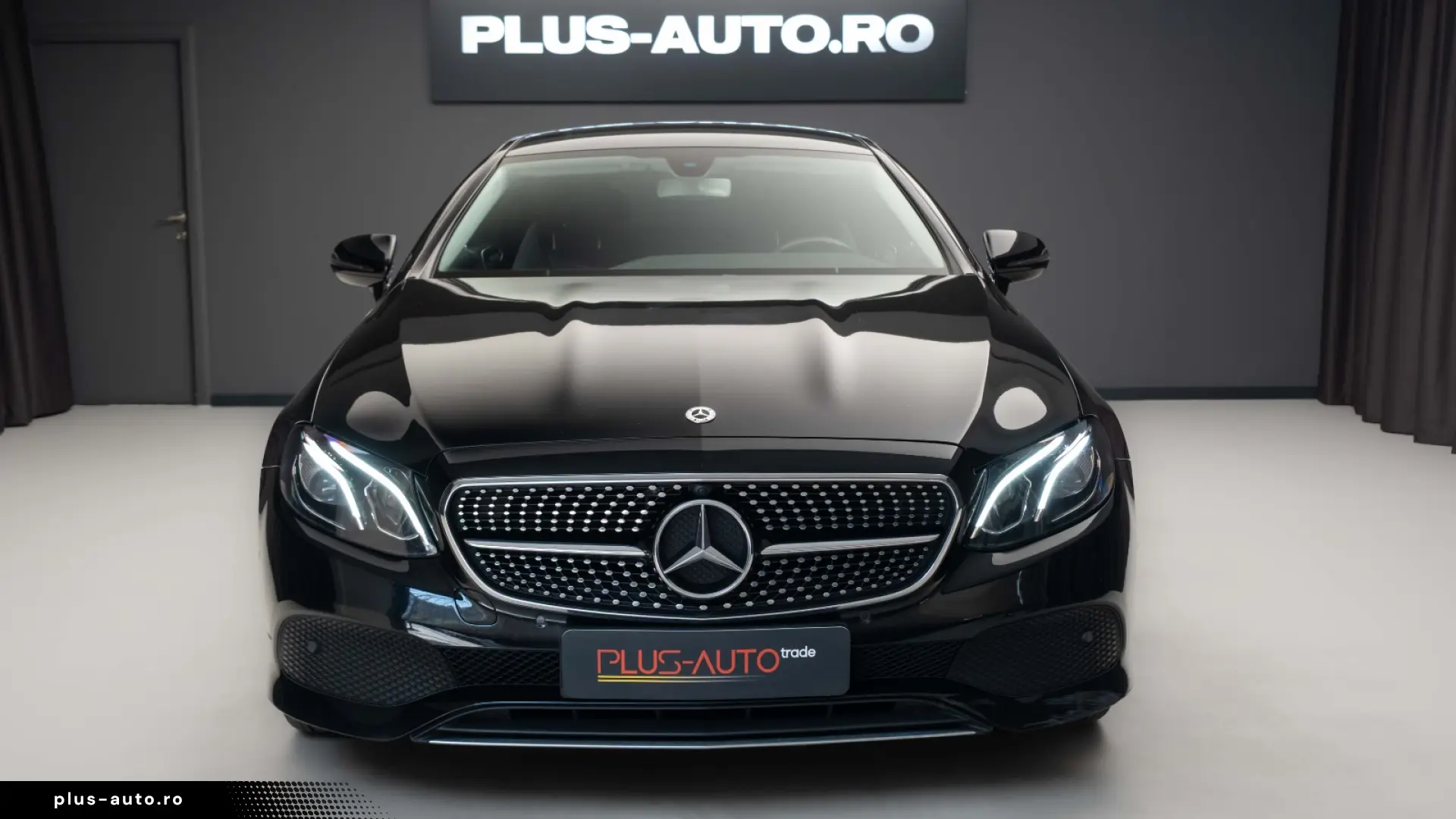 Mercedes-Benz E 200 COUPE