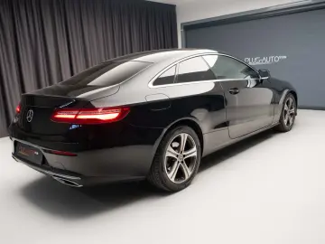 Mercedes-Benz E 200 COUPE